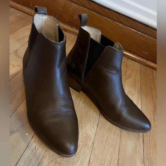 Chocolate Brown Leather Nisolo Chelsea Boot - Picture 7 of 7
